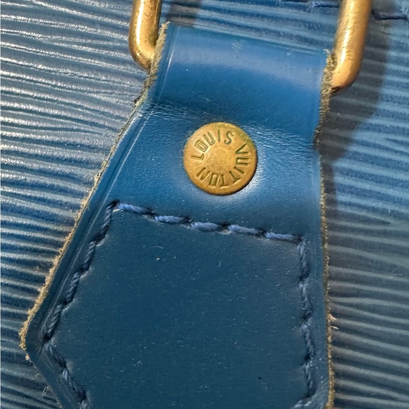 Pre owned LV blue leather 35 speedy in great use condition. - Picture 4 of 10